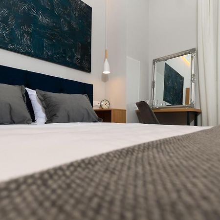 Harbour Residence Rooms 里耶卡 外观 照片